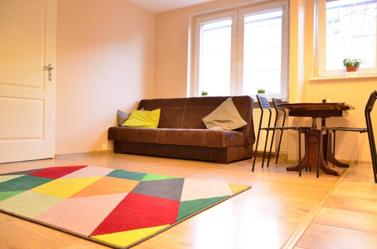 Cozy Apartment By The Old Town Гданск Екстериор снимка
